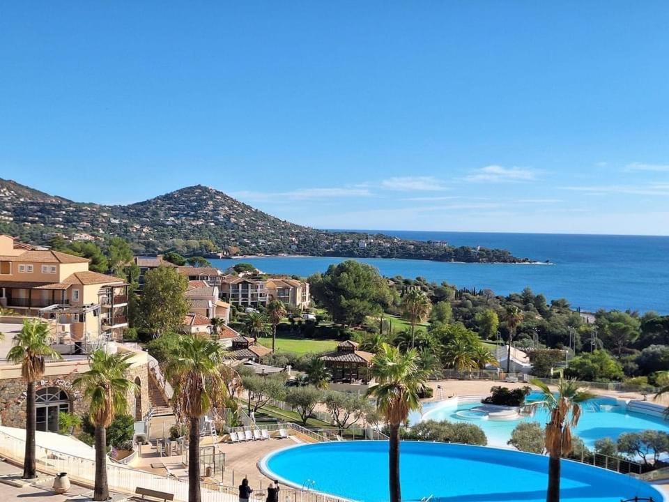 T2 En Rez De Jardin Privatif Cloture , Cap Esterel Pierre Et Vacances ,Piscine Chauffee Des Le 05 Avril Au 02 Novembre Saint-Raphaël Buitenkant foto