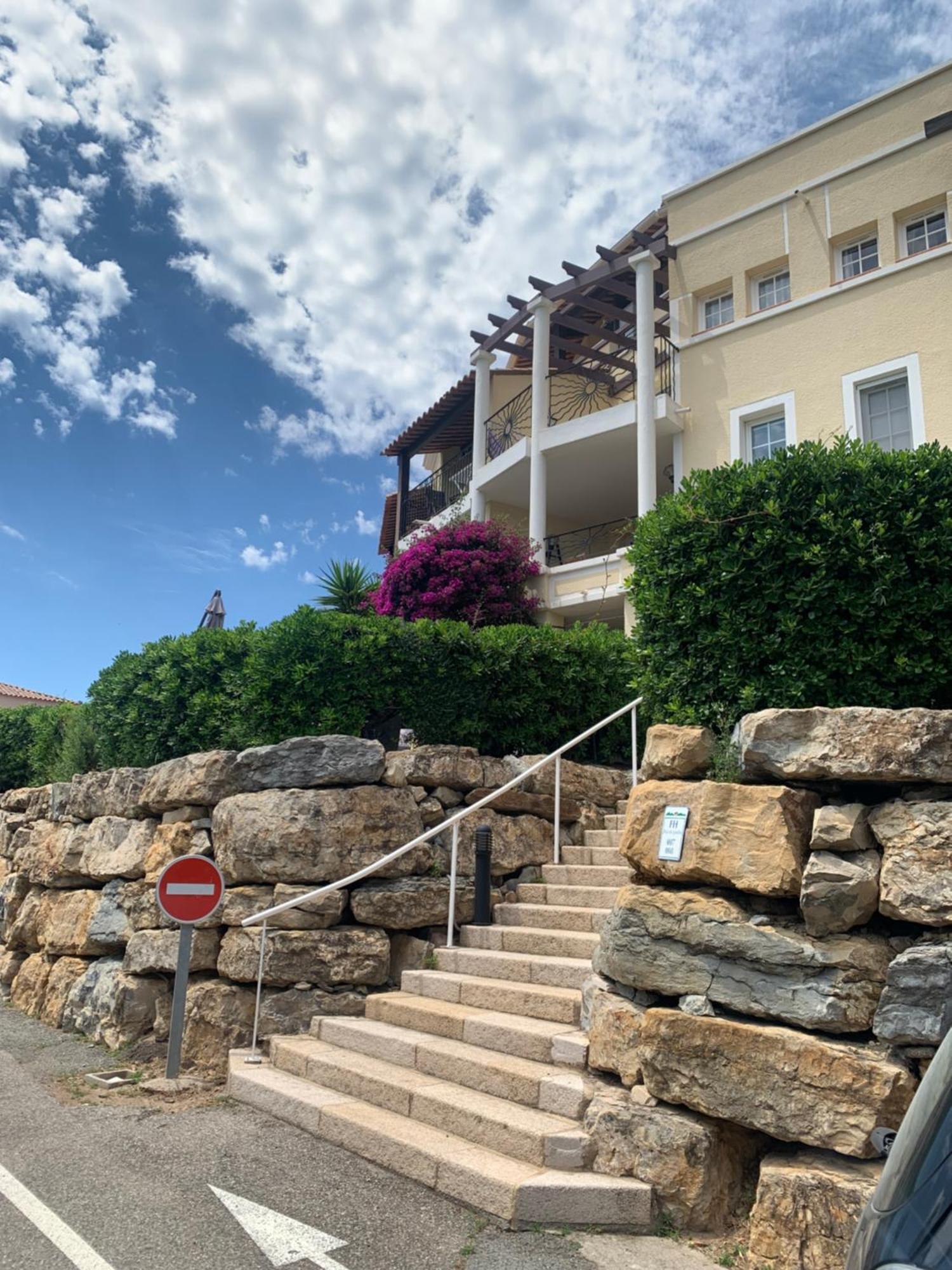 T2 En Rez De Jardin Privatif Cloture , Cap Esterel Pierre Et Vacances ,Piscine Chauffee Des Le 05 Avril Au 02 Novembre Saint-Raphaël Buitenkant foto
