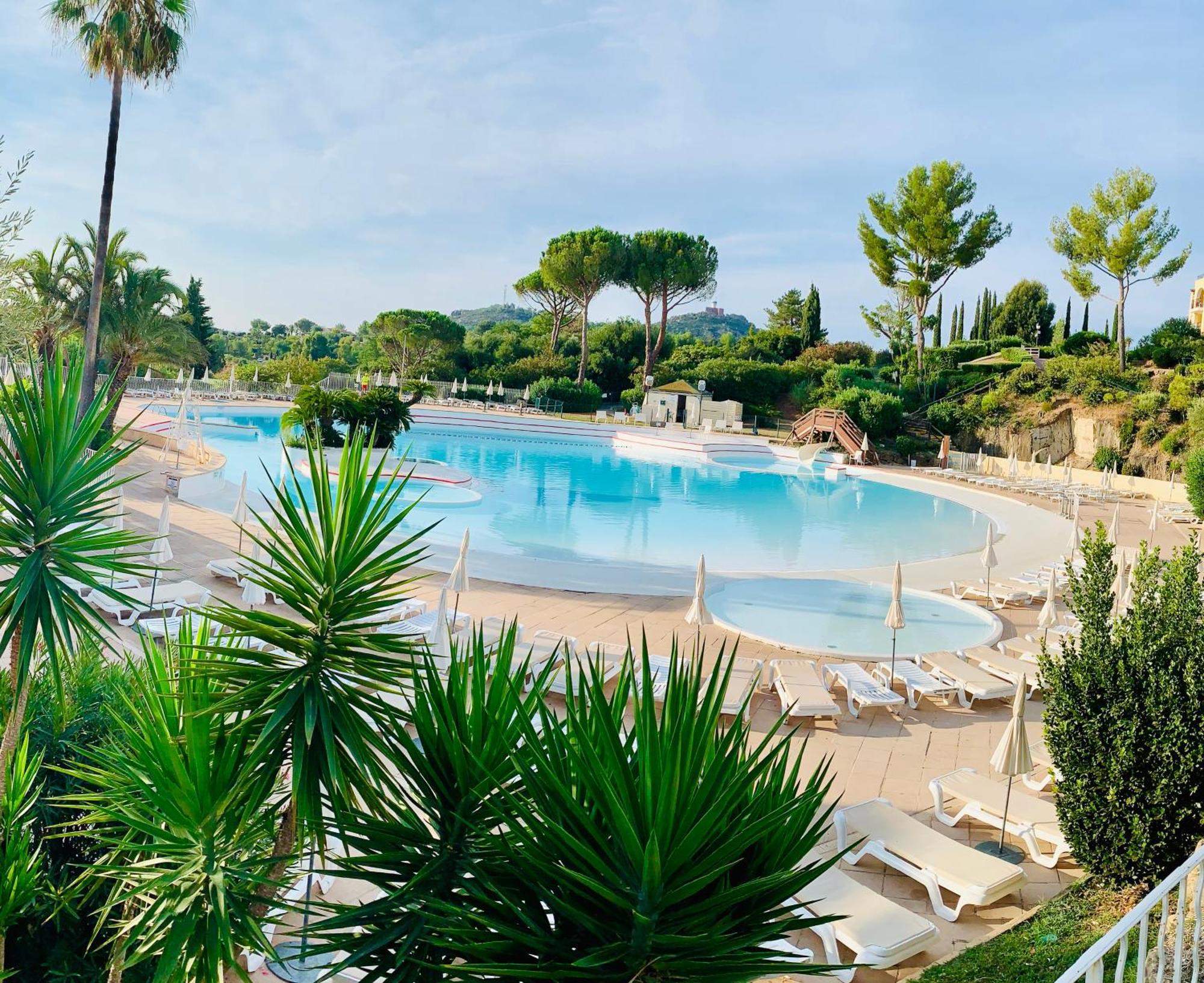 T2 En Rez De Jardin Privatif Cloture , Cap Esterel Pierre Et Vacances ,Piscine Chauffee Des Le 05 Avril Au 02 Novembre Saint-Raphaël Buitenkant foto